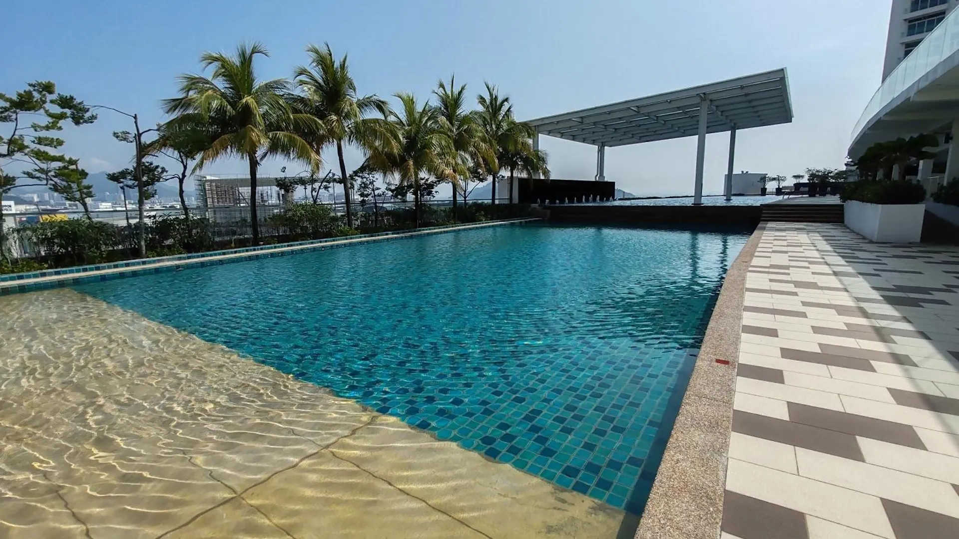Apartment Invincible Seaview Vacation Condo 3R3B 8Pax Bayan Lepas