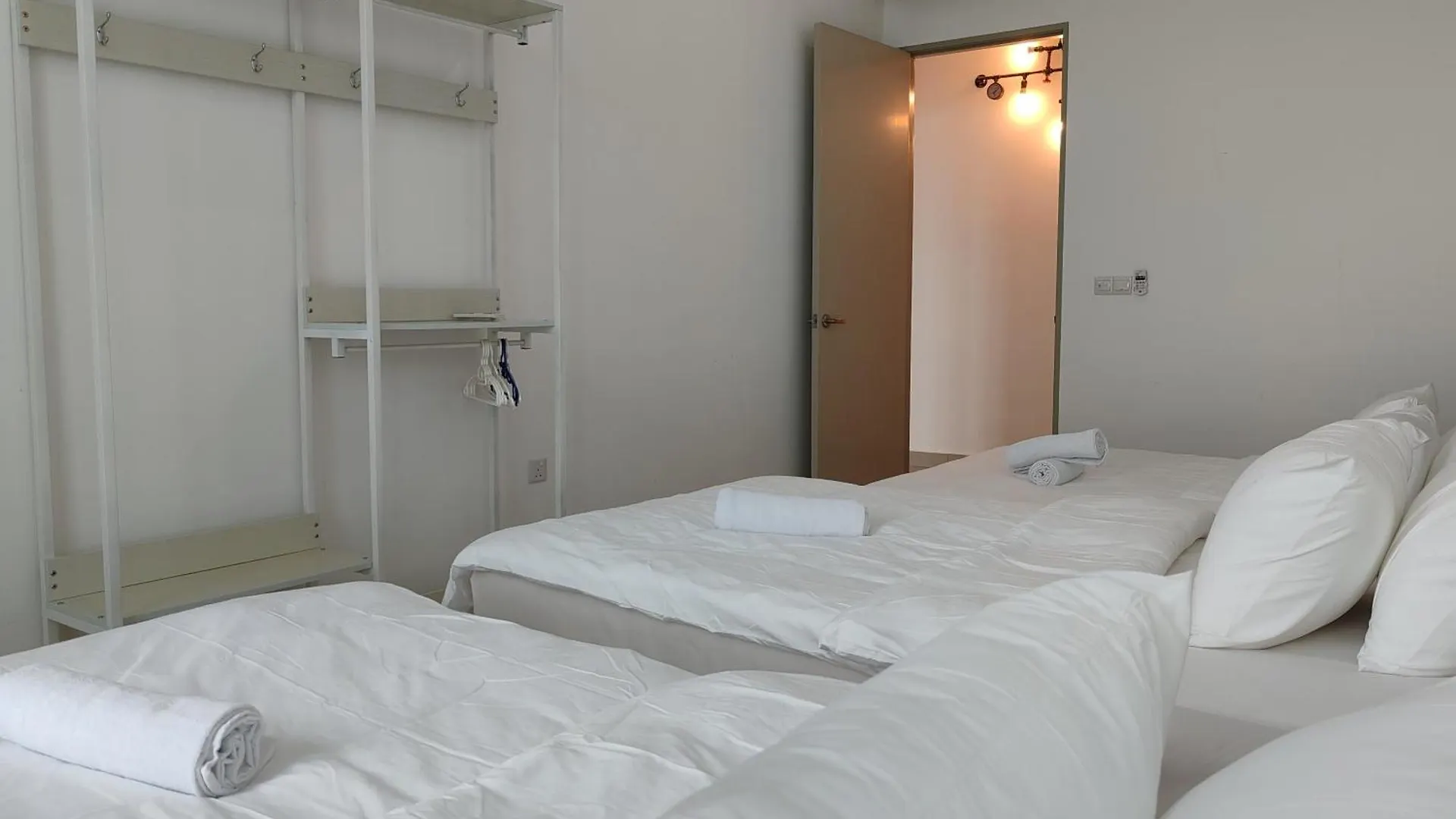 Invincible Seaview Vacation Condo 3R3B 8Pax Bayan Lepas Apartment