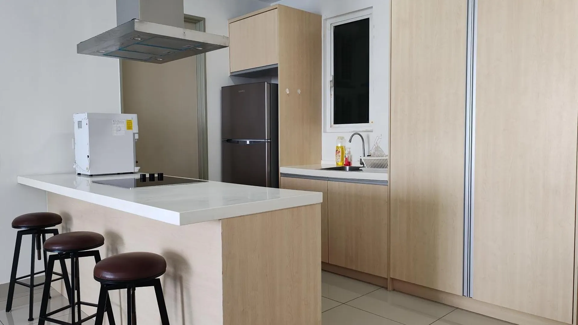 Apartment Invincible Seaview Vacation Condo 3R3B 8Pax Bayan Lepas