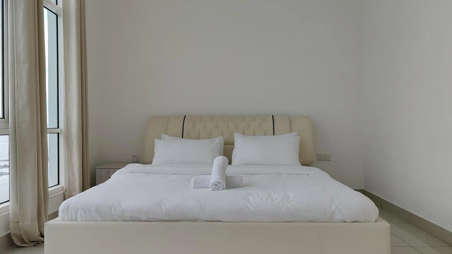 Invincible Seaview Vacation Condo 3R3B 8Pax Bayan Lepas Apartment